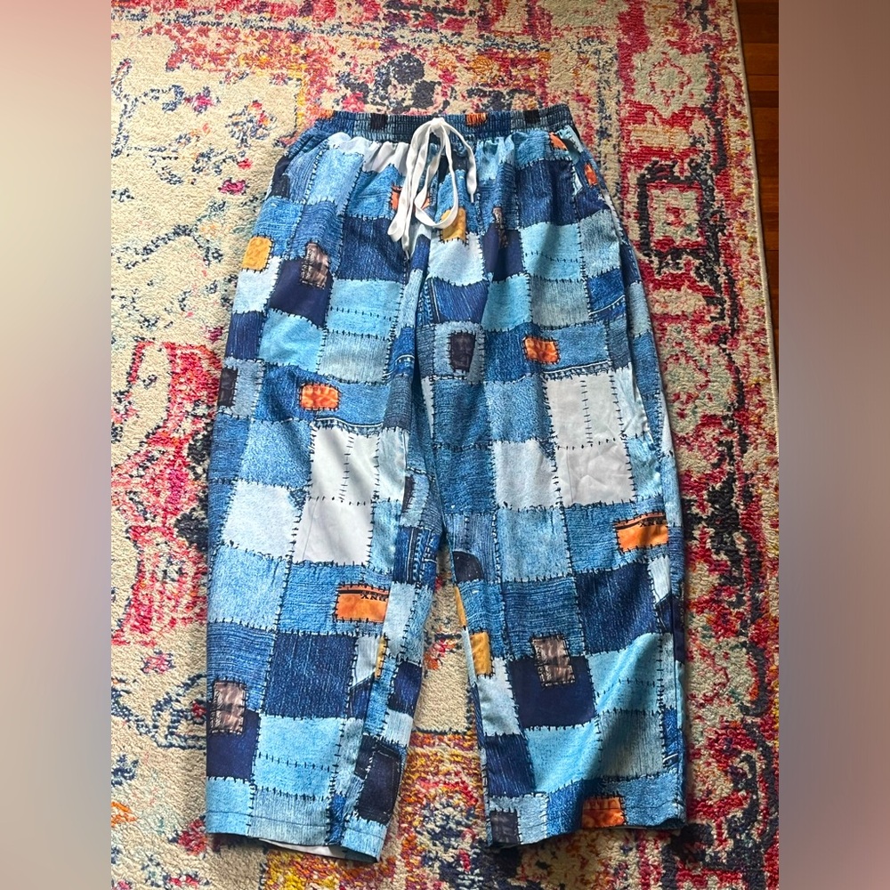 This is a SHEIN multi pattern pants 👖